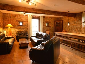 House | Living area | TV