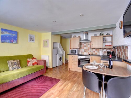 Cozy Holiday Home in Saint Ives near Beach