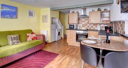 Cozy Holiday Home in Saint Ives near Beach