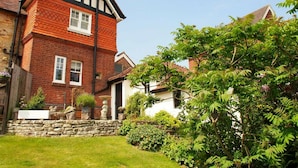 Exterior - Quaint Cottage in Crowborough With Graden (Crowborough)