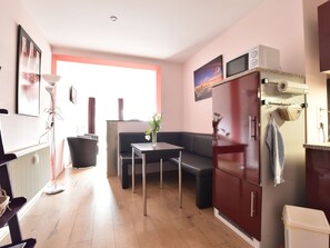 Living room - Cozy Apartment Near Forest in Heiligendamm (Bad Doberan)
