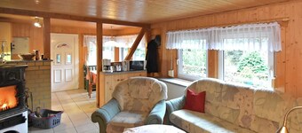 Cosy Bungalow With Terrace in Neustadt