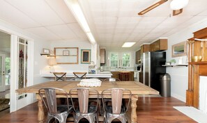 Microwave, oven, stovetop, coffee/tea maker