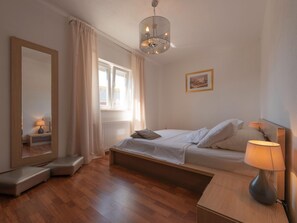 Villa | 3 soverom, individuelt innredet, strykejern/-brett og sengetøy