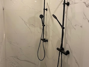Bathroom - Villa in Ugljane With Private Pool (Trilj)