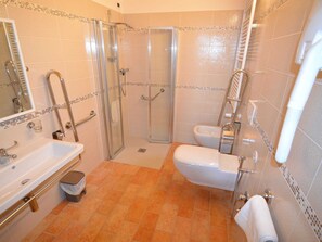 Bathroom - Belvilla by OYO Casa Ornella (Gemmano)
