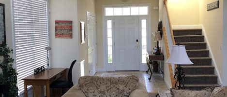 المنشأة من الداخل