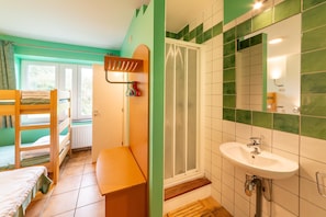 Cottage | Bathroom