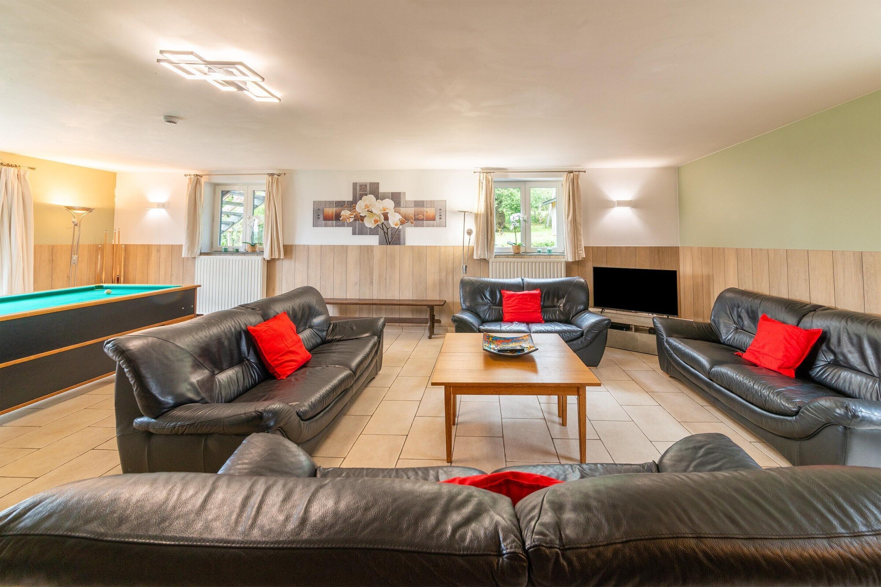 Cottage | Woonkamer | Een dvd-speler