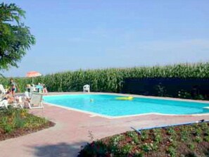 House | Pool | Outdoor pool - Countryside Bliss With Pool & Tennis (Pontecchio Polesine)