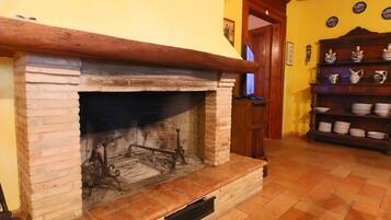 House | Kemudahan hartanah