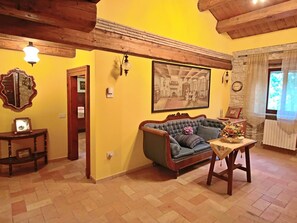 Ferienhaus | Wohnbereich | Kamin