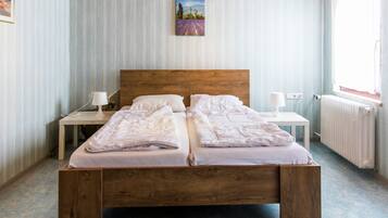 Rumah | 14 kamar tidur dan dilengkapi dengan perabotan berbeda-beda