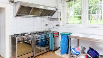 House | Dapur peribadi | Kerusi tinggi