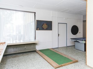 House | Game room