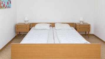 Rumah | 14 kamar tidur dan dilengkapi dengan perabotan berbeda-beda