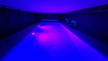 House | Pool