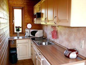 House | Private kitchen | Fridge, microwave, coffee/tea maker, toaster