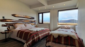 Classic Triple Room | Bed sheets - Morrena Lodge (Torres del Paine)