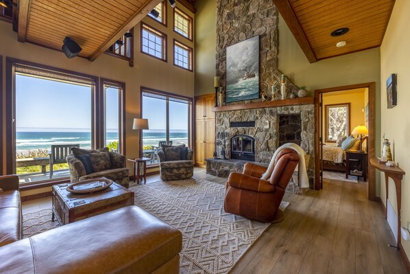 Smart TV, fireplace, DVD player, books