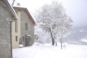 Exterior - Belvilla by OYO Borgo Belvedere Mono (Lizzano in Belvedere)