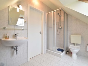 Apartment | Bathroom