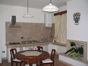 Dining - Enchanting Castle in Rosello With Swimming Pool (Rosello)