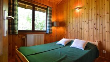 3 bedrooms, individually furnished, bed sheets