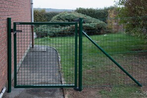 ハウス | フロント