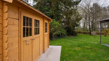 House | Property grounds