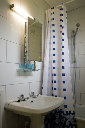 House | Bathroom | Soap - Peaceful Garden Hideaway (Froidchapelle)