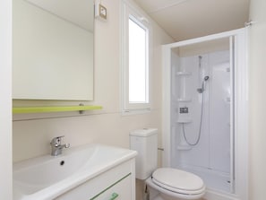 Bathroom - Cozy Holiday Home in Poljana With Sea Nearby (Mali Losinj)