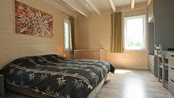 Villa | 7 bilik tidur, dilengkapkan perabot secara berasingan, cadar katil