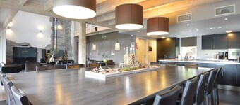 Luxurious Villa in Nadrin Belgium with Sauna & Hot Tub