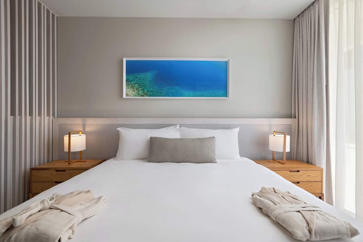 Egyptian cotton sheets, premium bedding, pillow-top beds, in-room safe
