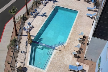 TownePlace Suites by Marriott Phoenix Glendale Sports & Entertai