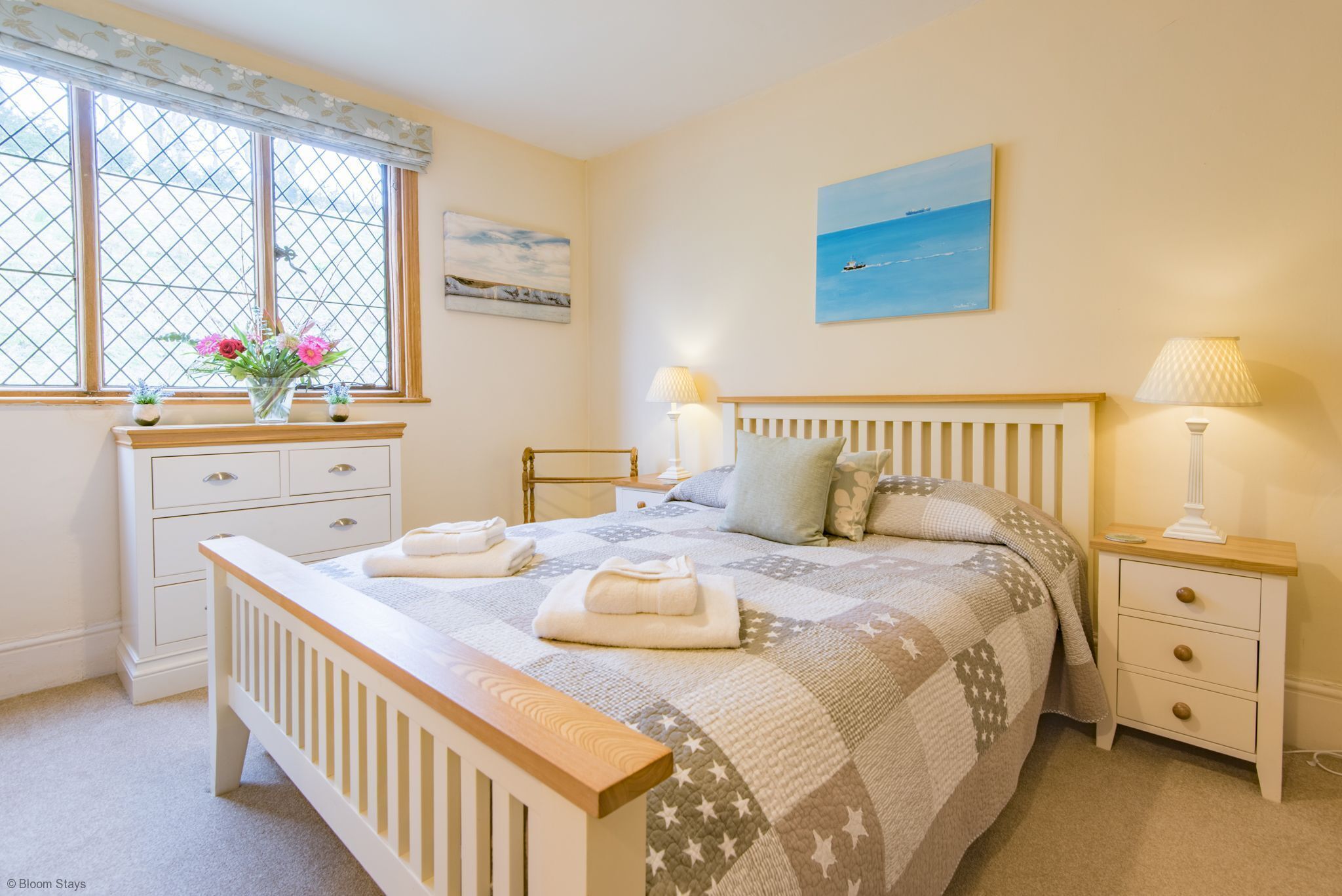 5 chambres, fer et planche à repasser, Wi-Fi, draps fournis