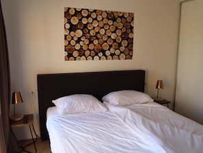 House | 2 bedrooms, individually furnished, bed sheets - Chalet in Bemelen With Outdoor Fireplace (Bemelen)