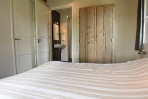 Villa | 3 habitaciones, muebles diferentes y ropa de cama 