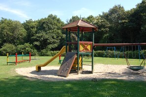 Children's area - Lovely Family House on Edge of Park near Lake & Sea (Noordwijkerhout)