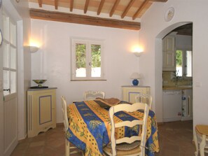 Dining - Luxury Villa With Private Swimming Pool in Var (Cavalaire-sur-Mer)