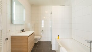 Luokittelematon kuva, 3 kautta 9, painike