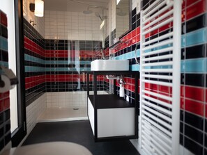 House | Bathroom - Modern, Trendy F1 Theme Lodge, Near the Sea (Zandvoort)