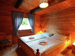 2 chambres, ameublement personnalisé, draps fournis