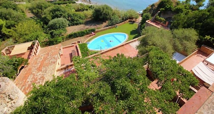 Mansion in Capo Vaticano by the Sea