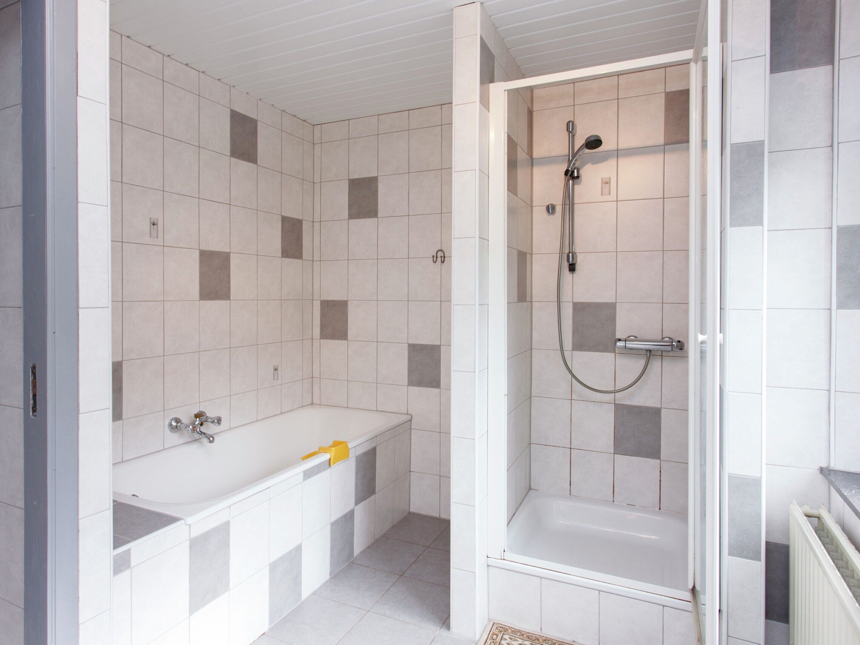 House | Bathroom