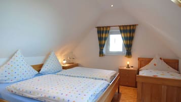 Apartment | 1 bedroom, individually furnished, bed sheets