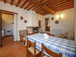 House | Dining