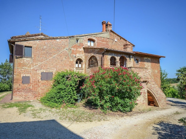House | Exterior