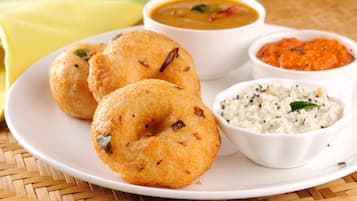 Free daily full breakfast